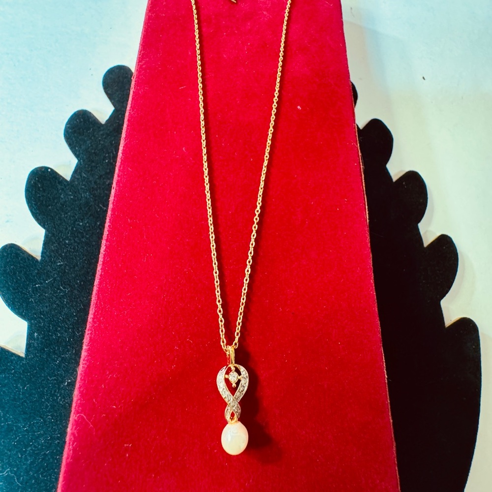 Nina Ricci Gold and Silver Infinity Necklace - Picture 3 of 9